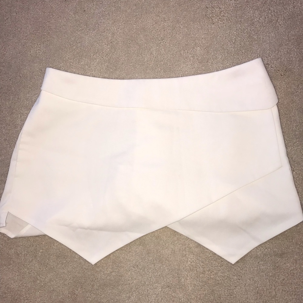 Brand New white envelope skirt